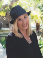 Agent Profile Image for Wendy Loren : 01030054