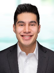 Agent Profile Image for Leo Guzman : 02151434