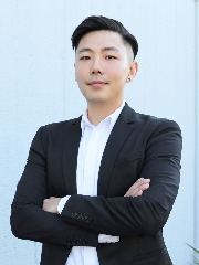 Agent Profile Image for Leon Geng : 02194571