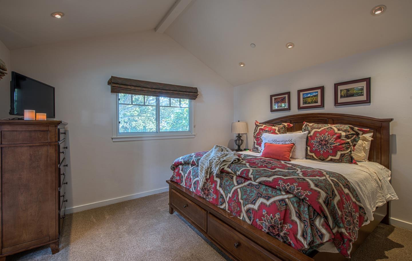 Detail Gallery Image 15 of 27 For 1108 Buena Vista Ave, Pacific Grove,  CA 93950 - 3 Beds | 2 Baths