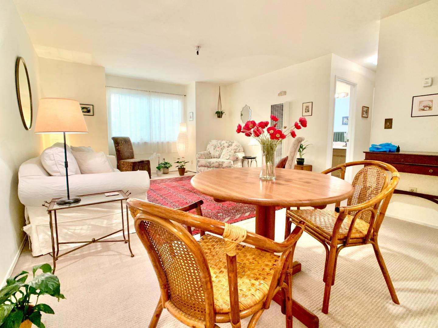 Detail Gallery Image 2 of 21 For 216 Vista Prieta Ct, Santa Cruz,  CA 95062 - 2 Beds | 1 Baths
