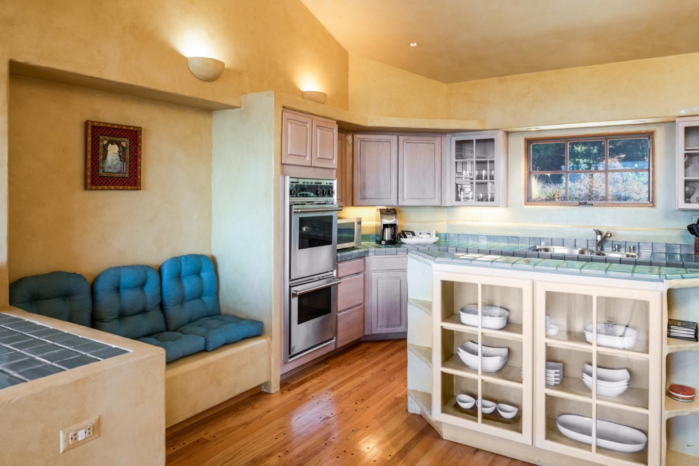 Detail Gallery Image 14 of 32 For 210 San Remo Rd, Carmel,  CA 93923 - 3 Beds | 2 Baths