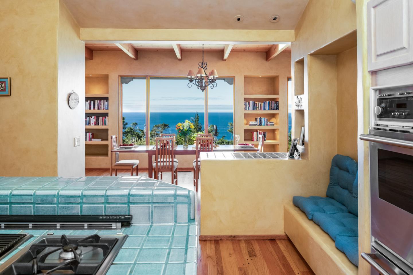 Detail Gallery Image 15 of 32 For 210 San Remo Rd, Carmel,  CA 93923 - 3 Beds | 2 Baths