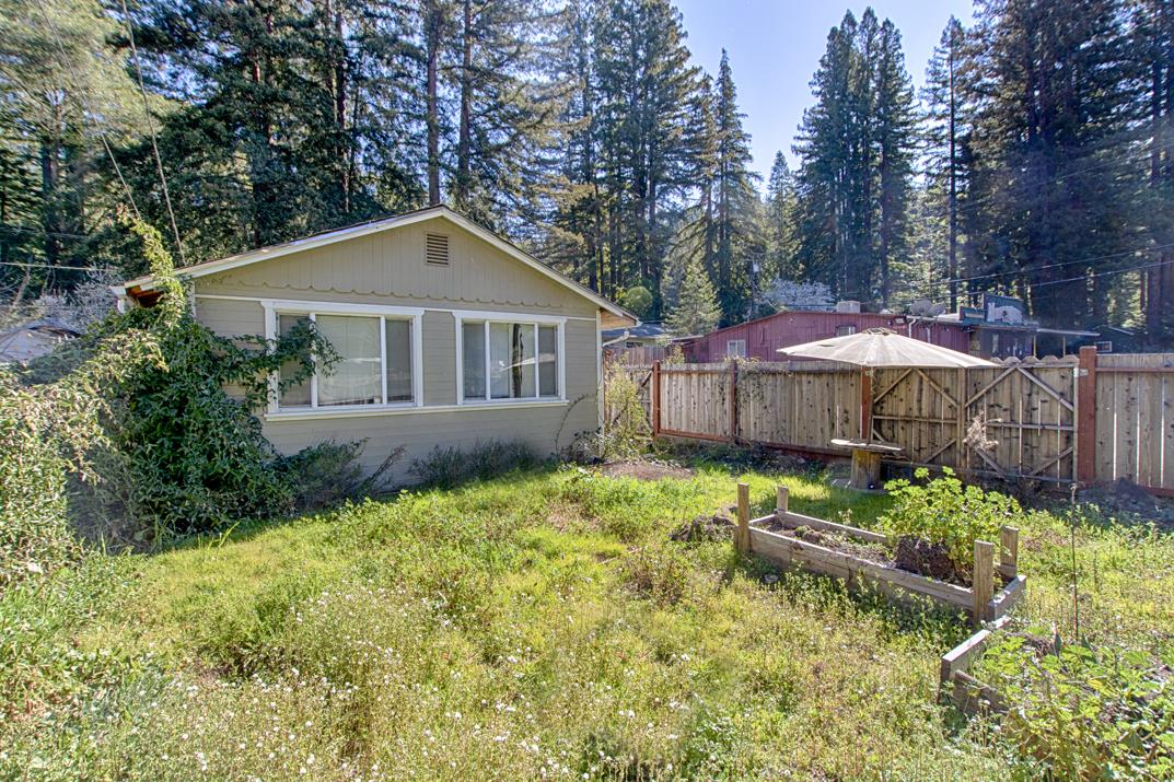 Detail Gallery Image 2 of 2 For 125 Pool Dr a,  Boulder Creek,  CA 95006 - 2 Beds | 1/1 Baths
