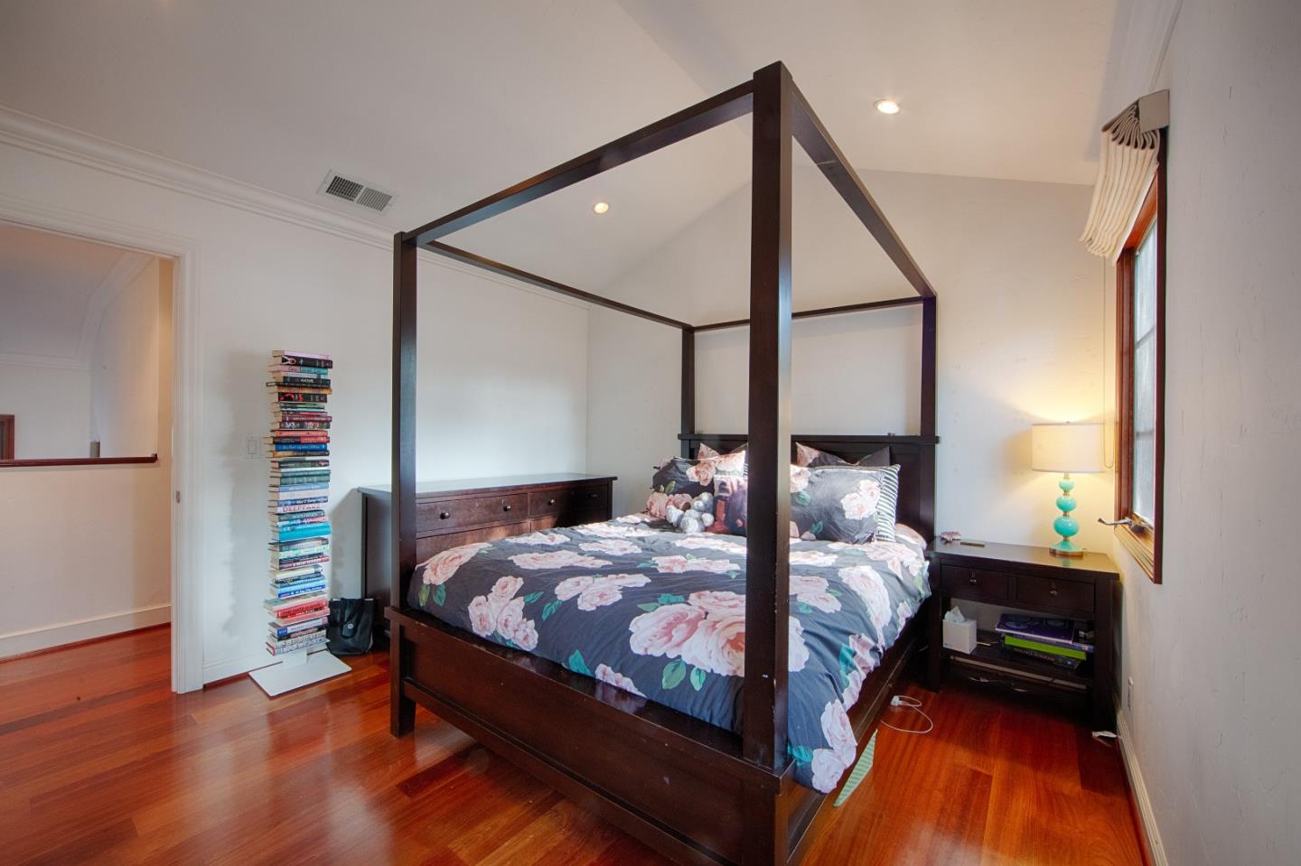 Detail Gallery Image 42 of 50 For 470 Ruthven Ave, Palo Alto,  CA 94301 - 4 Beds | 3/1 Baths