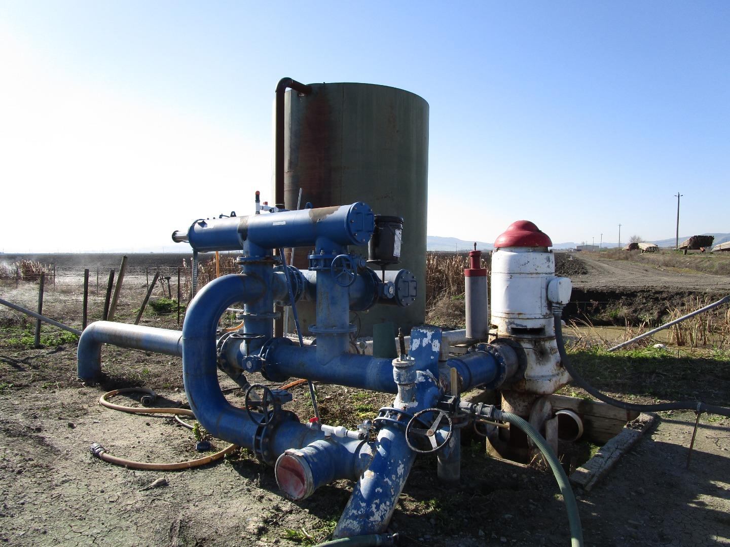 8505 Frazier Lake Rd, Hollister, CA 95023 Beds Baths