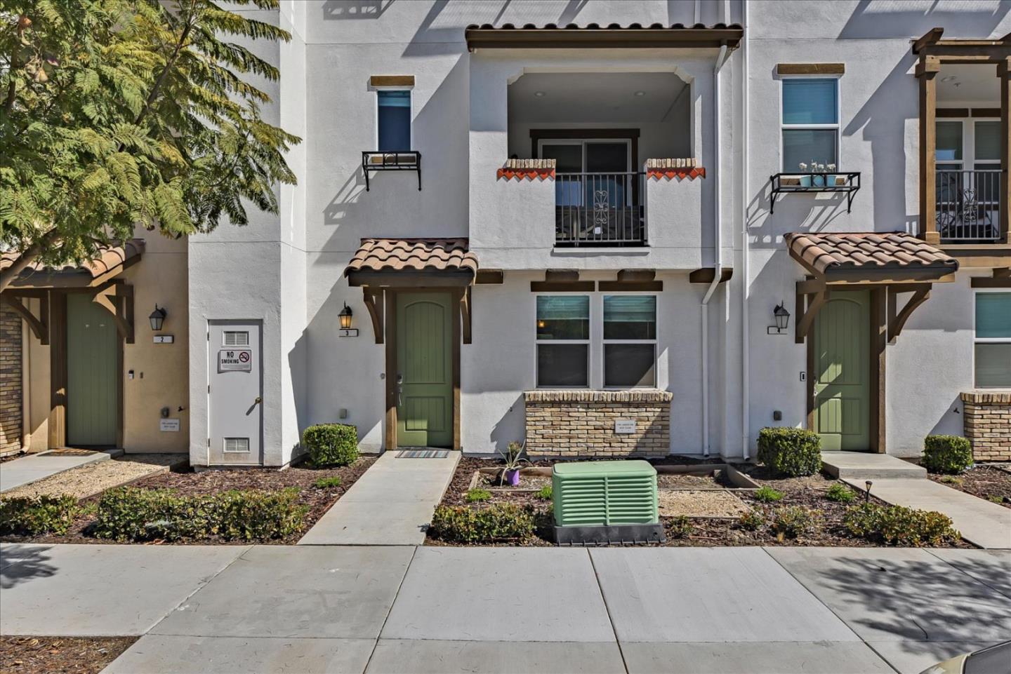 Detail Gallery Image 1 of 1 For 2756 Goble Ln #3,  San Jose,  CA 95111 - 3 Beds | 3/1 Baths