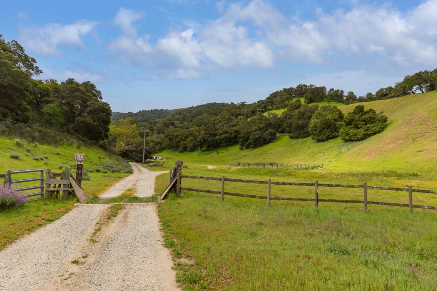 Detail Gallery Image 1 of 1 For 1787 San Juan Canyon Rd, San Juan Bautista,  CA 95045 - 3 Beds | 2 Baths