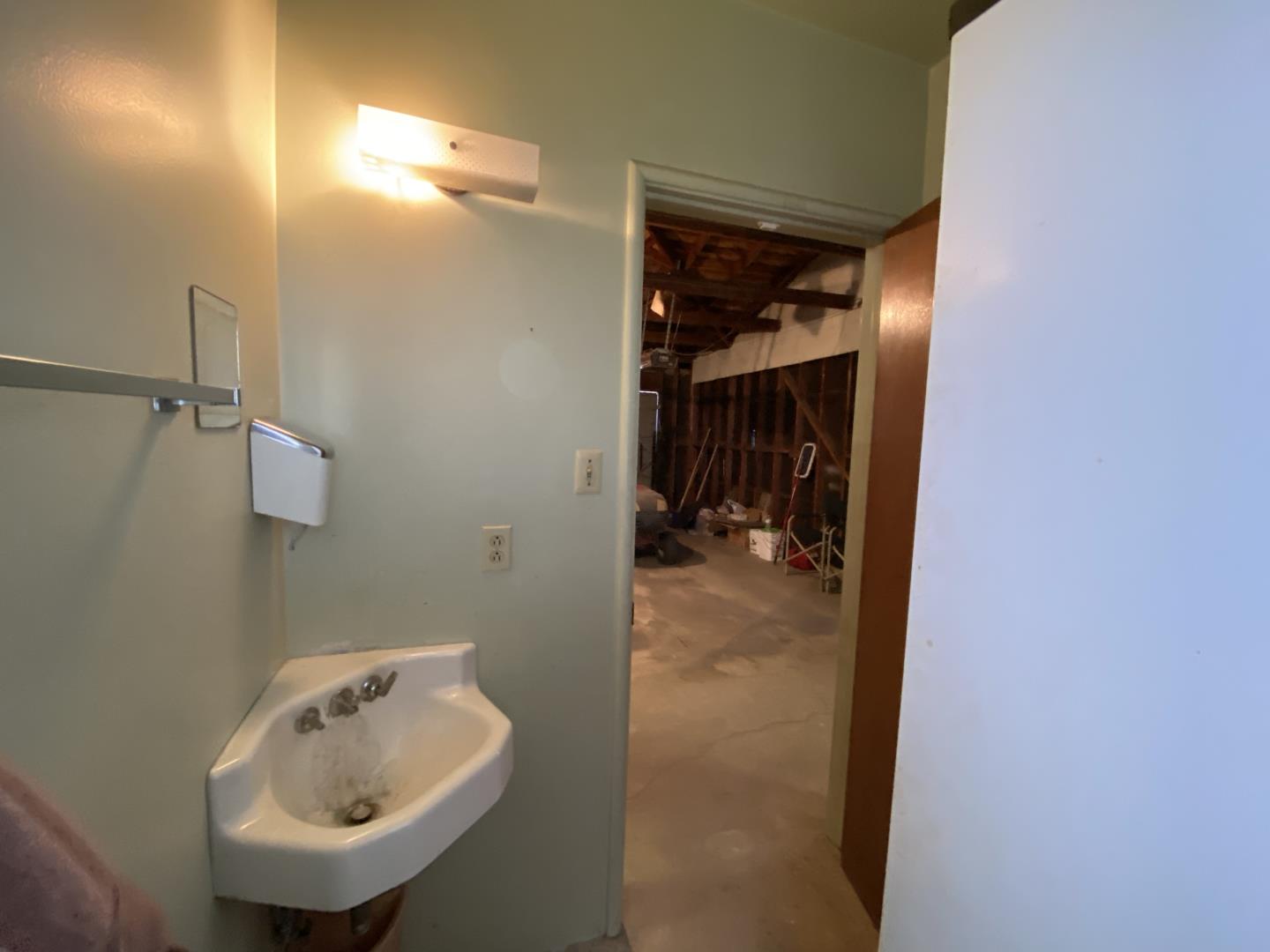 Detail Gallery Image 33 of 46 For 16244 Cottage Ave, Manteca,  CA 95336 - 2 Beds | 2 Baths