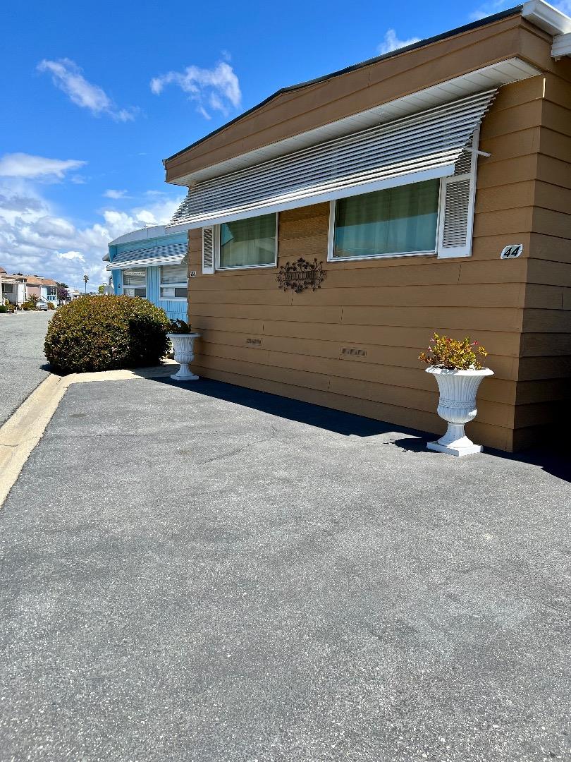 Detail Gallery Image 1 of 1 For 55 San Juan Grade Roan # 44 #44,  Salinas,  CA 93906 - 2 Beds | 2 Baths