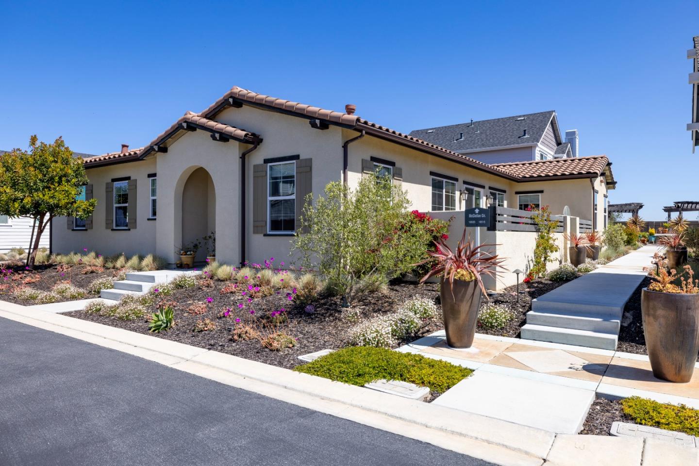 Detail Gallery Image 1 of 1 For 18495 Mcclellan Cir, East Garrison,  CA 93933 - 3 Beds | 2/1 Baths