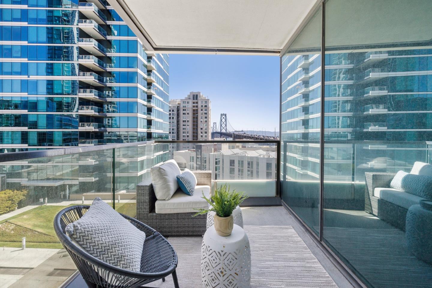 Detail Gallery Image 18 of 39 For 425 1st St #1008,  San Francisco,  CA 94105 - 1 Beds | 1 Baths
