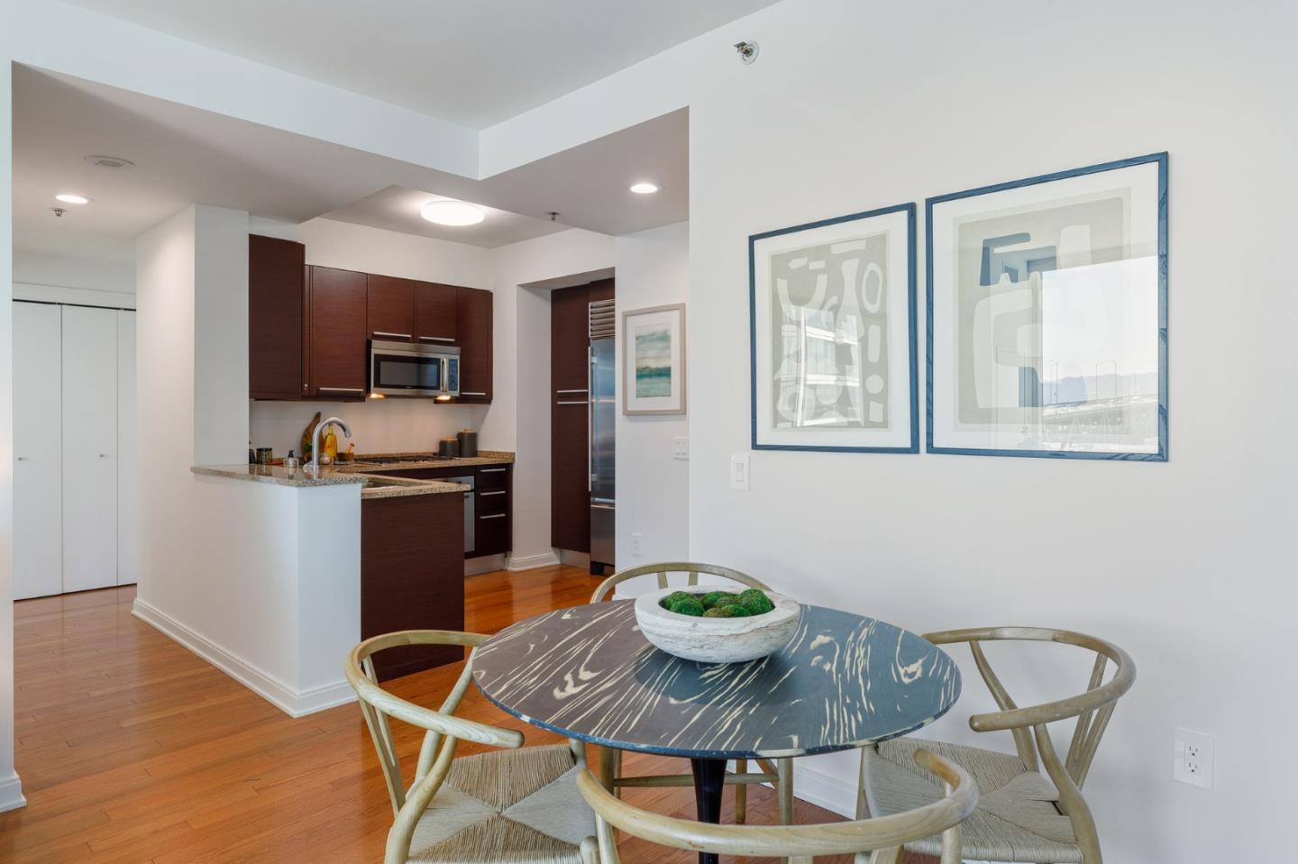 Detail Gallery Image 9 of 39 For 425 1st St #1008,  San Francisco,  CA 94105 - 1 Beds | 1 Baths