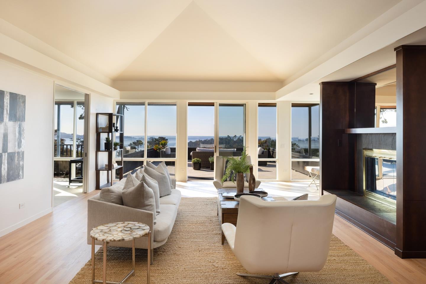 Detail Gallery Image 6 of 29 For 1445 Riata Rd, Pebble Beach,  CA 93953 - 4 Beds | 5/2 Baths