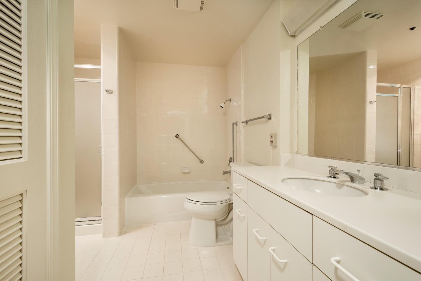 Detail Gallery Image 5 of 8 For 1 Baldwin Ave #606,  San Mateo,  CA 94401 - 1 Beds | 1 Baths