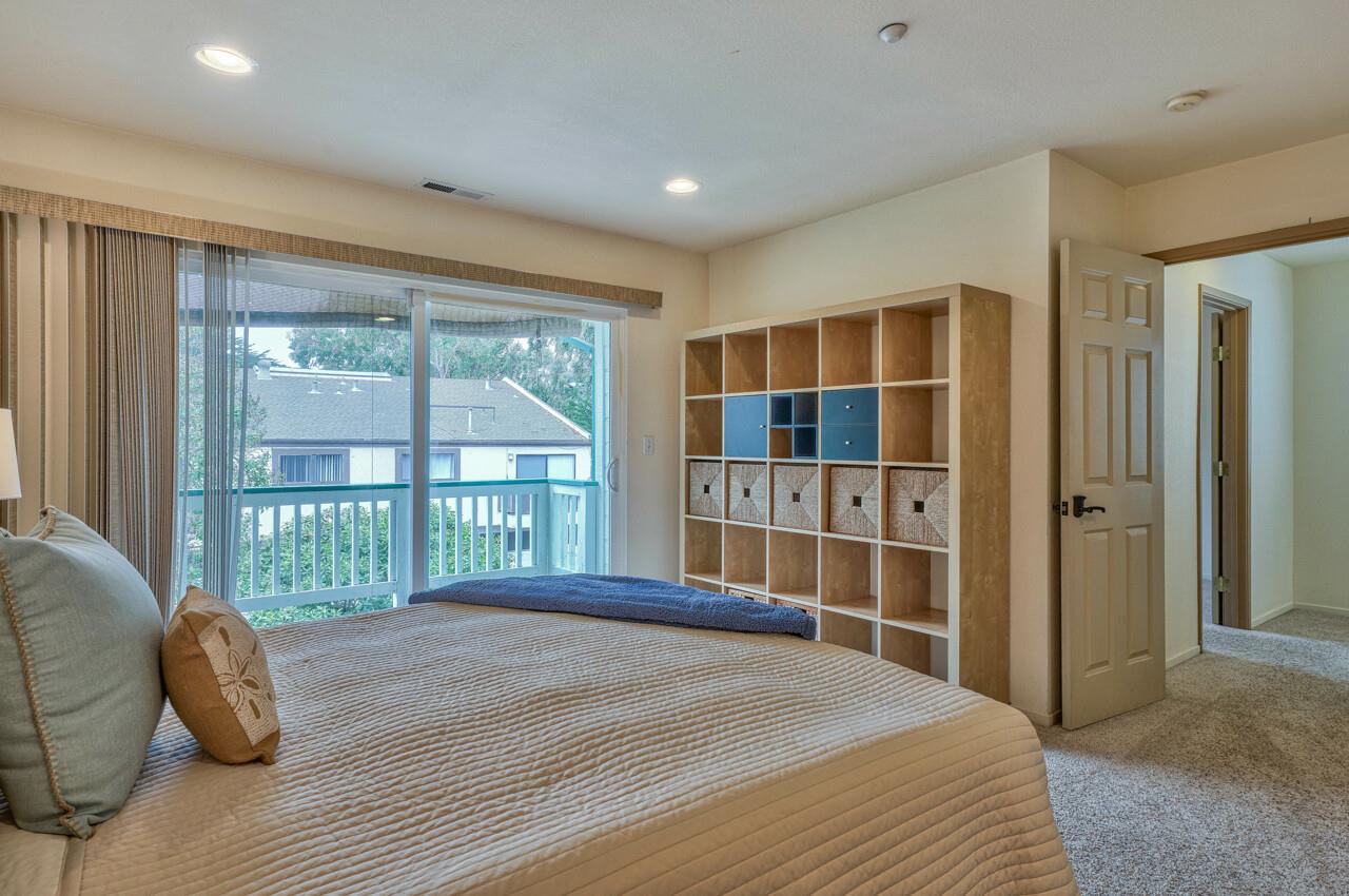 Detail Gallery Image 20 of 34 For 3138 Lake Dr, Marina,  CA 93933 - 3 Beds | 2/1 Baths
