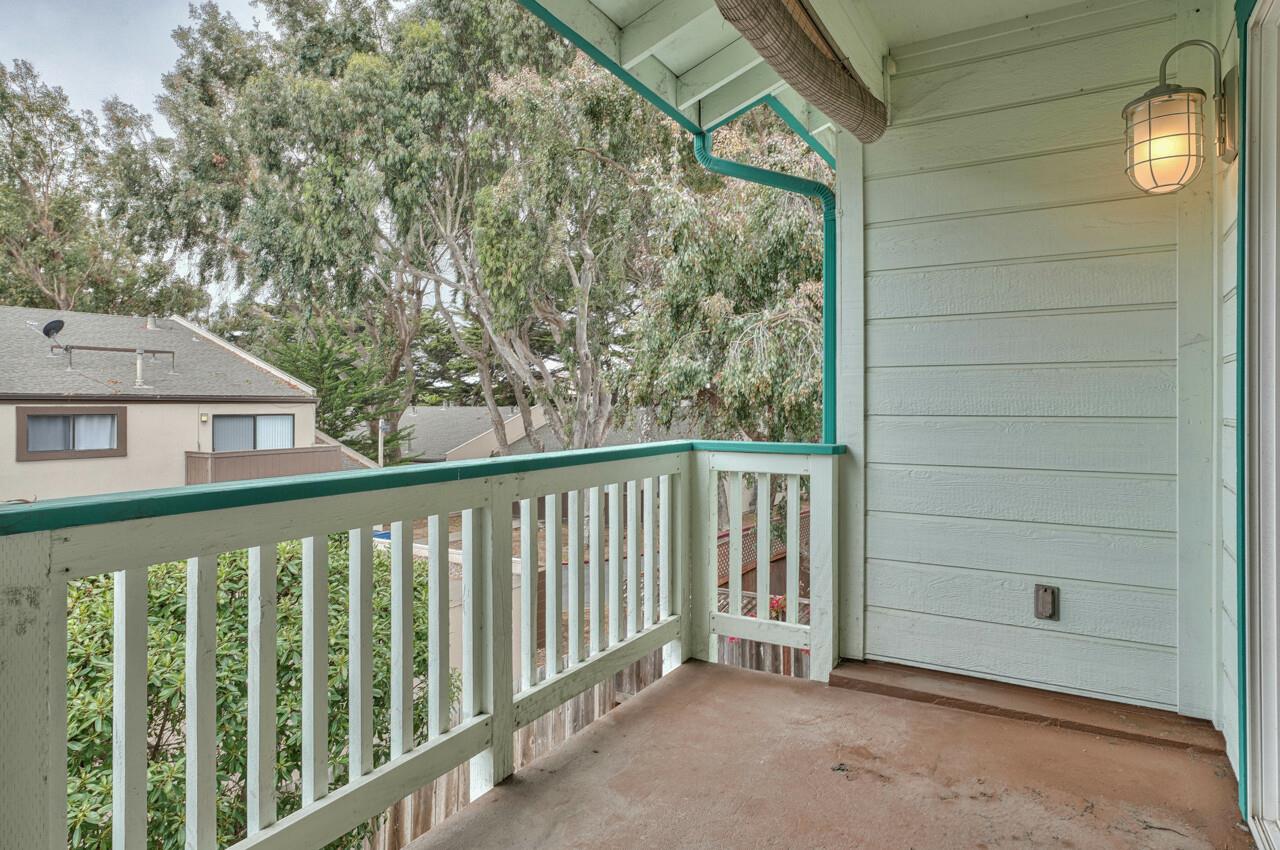 Detail Gallery Image 21 of 34 For 3138 Lake Dr, Marina,  CA 93933 - 3 Beds | 2/1 Baths