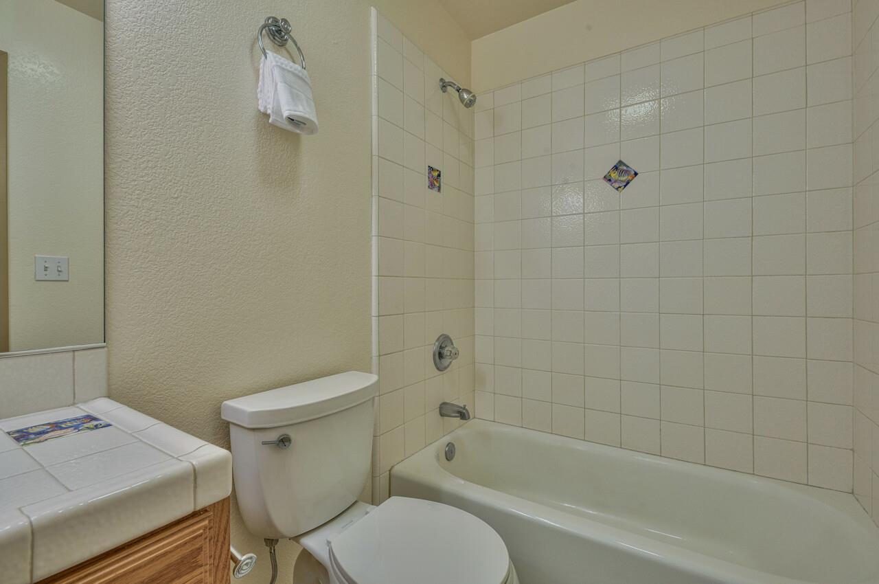 Detail Gallery Image 31 of 34 For 3138 Lake Dr, Marina,  CA 93933 - 3 Beds | 2/1 Baths