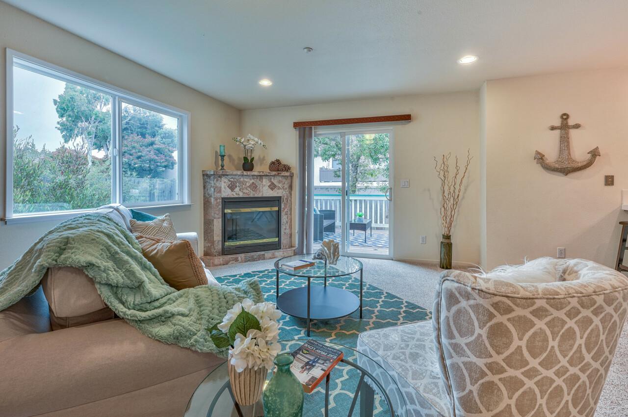 Detail Gallery Image 7 of 34 For 3138 Lake Dr, Marina,  CA 93933 - 3 Beds | 2/1 Baths