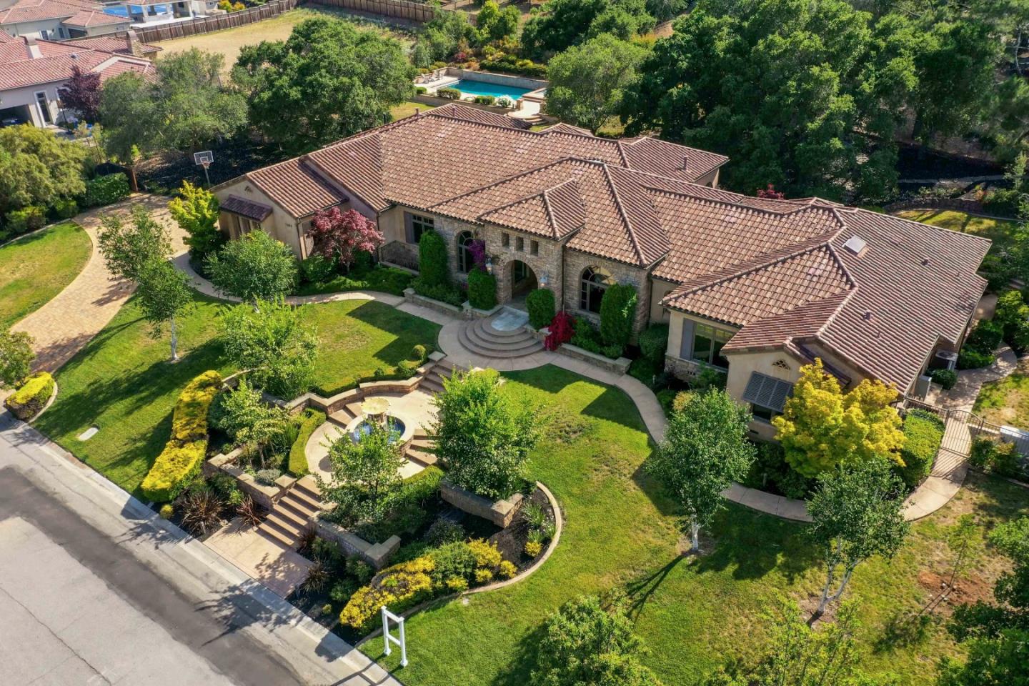 Detail Gallery Image 1 of 1 For 13095 Paramount Ct, Saratoga,  CA 95070 - 5 Beds | 7/1 Baths