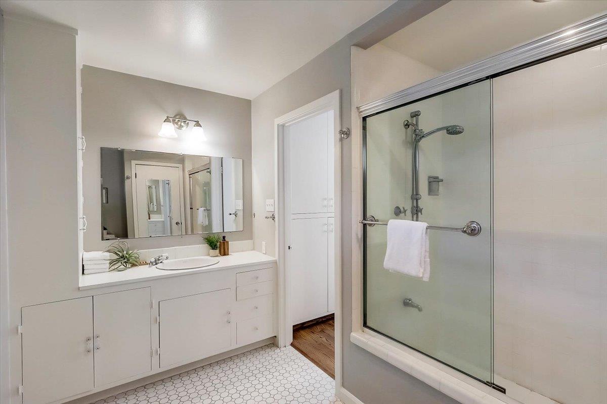 Detail Gallery Image 24 of 54 For 10 Lincoln Ct, San Anselmo,  CA 94960 - 1 Beds | 1 Baths