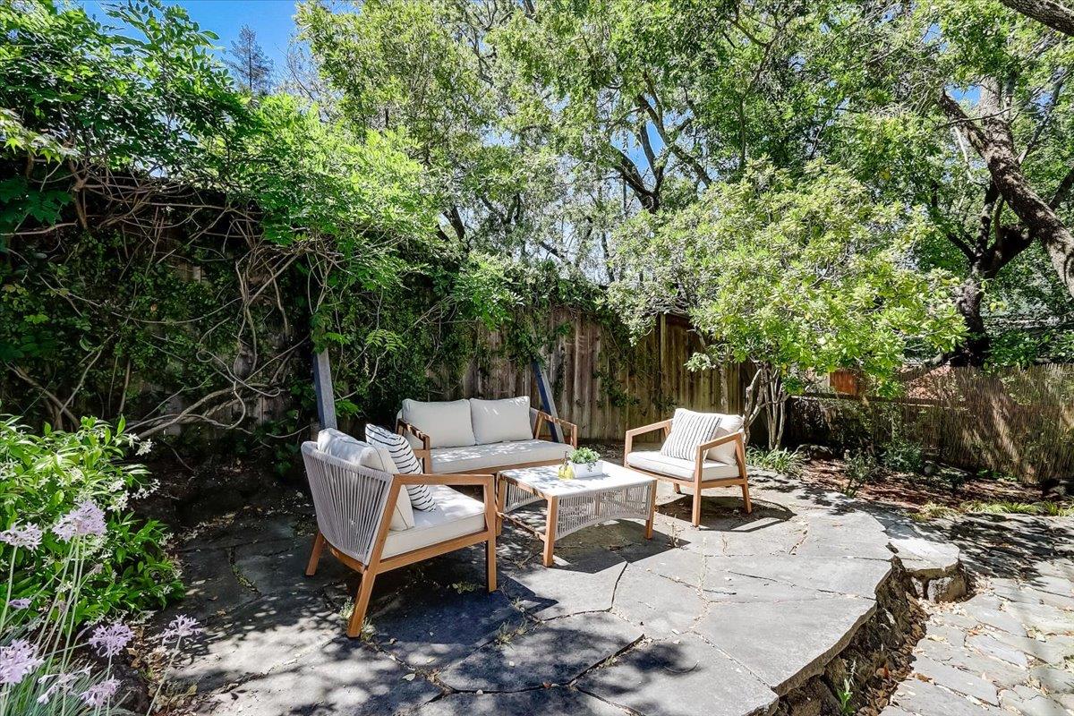 Detail Gallery Image 39 of 54 For 10 Lincoln Ct, San Anselmo,  CA 94960 - 1 Beds | 1 Baths