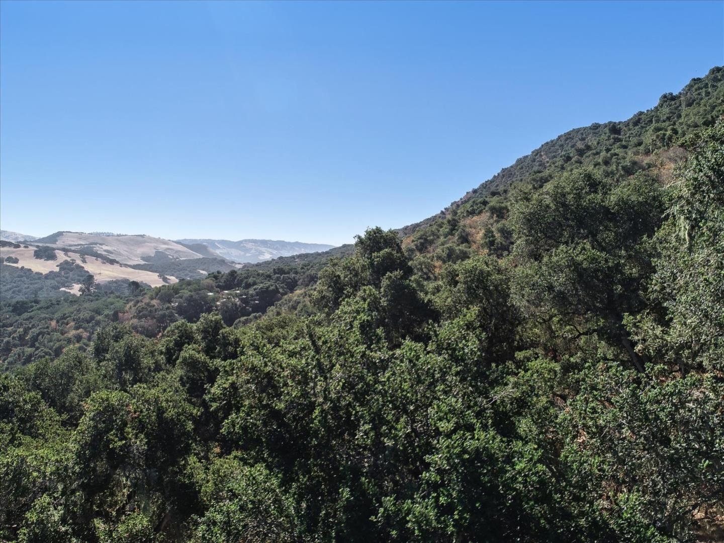 Detail Gallery Image 11 of 43 For 16 Sleepy Hollow Dr, Carmel Valley,  CA 93924 - – Beds | – Baths