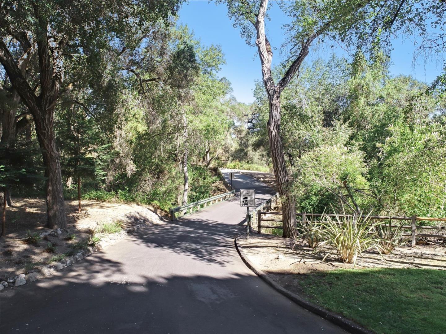 Detail Gallery Image 4 of 43 For 16 Sleepy Hollow Dr, Carmel Valley,  CA 93924 - – Beds | – Baths