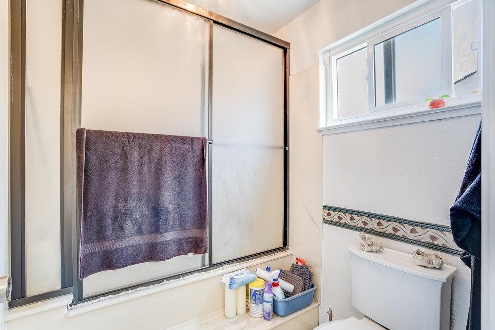 Detail Gallery Image 14 of 22 For 792 Erie Pl, Milpitas,  CA 95035 - 4 Beds | 2/1 Baths
