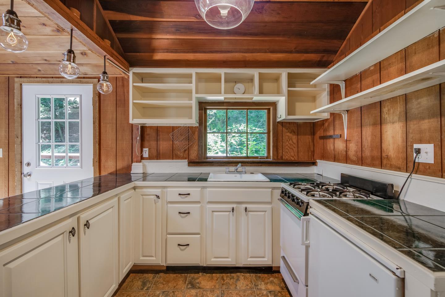 Detail Gallery Image 33 of 50 For 10424 Love Creek Rd, Ben Lomond,  CA 95005 - 3 Beds | 2 Baths