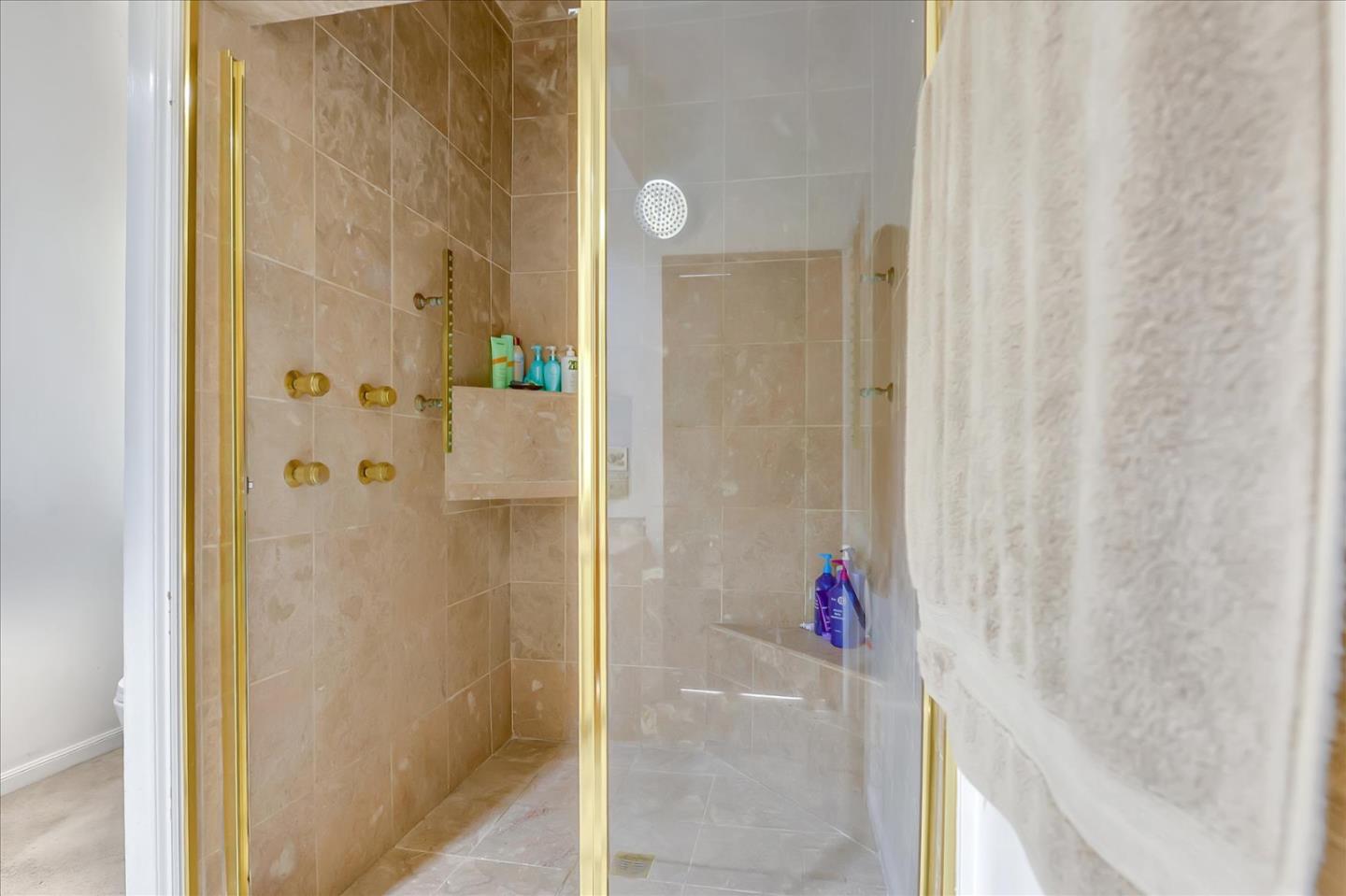Detail Gallery Image 37 of 56 For 35 Echo Ln, Woodside,  CA 94062 - 4 Beds | 4/1 Baths