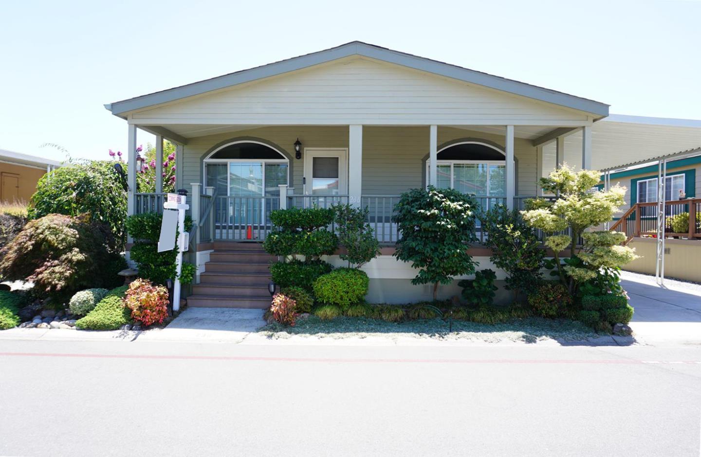 Detail Gallery Image 1 of 1 For 1225 Vienna Dr #236,  Sunnyvale,  CA 94089 - 3 Beds | 2 Baths