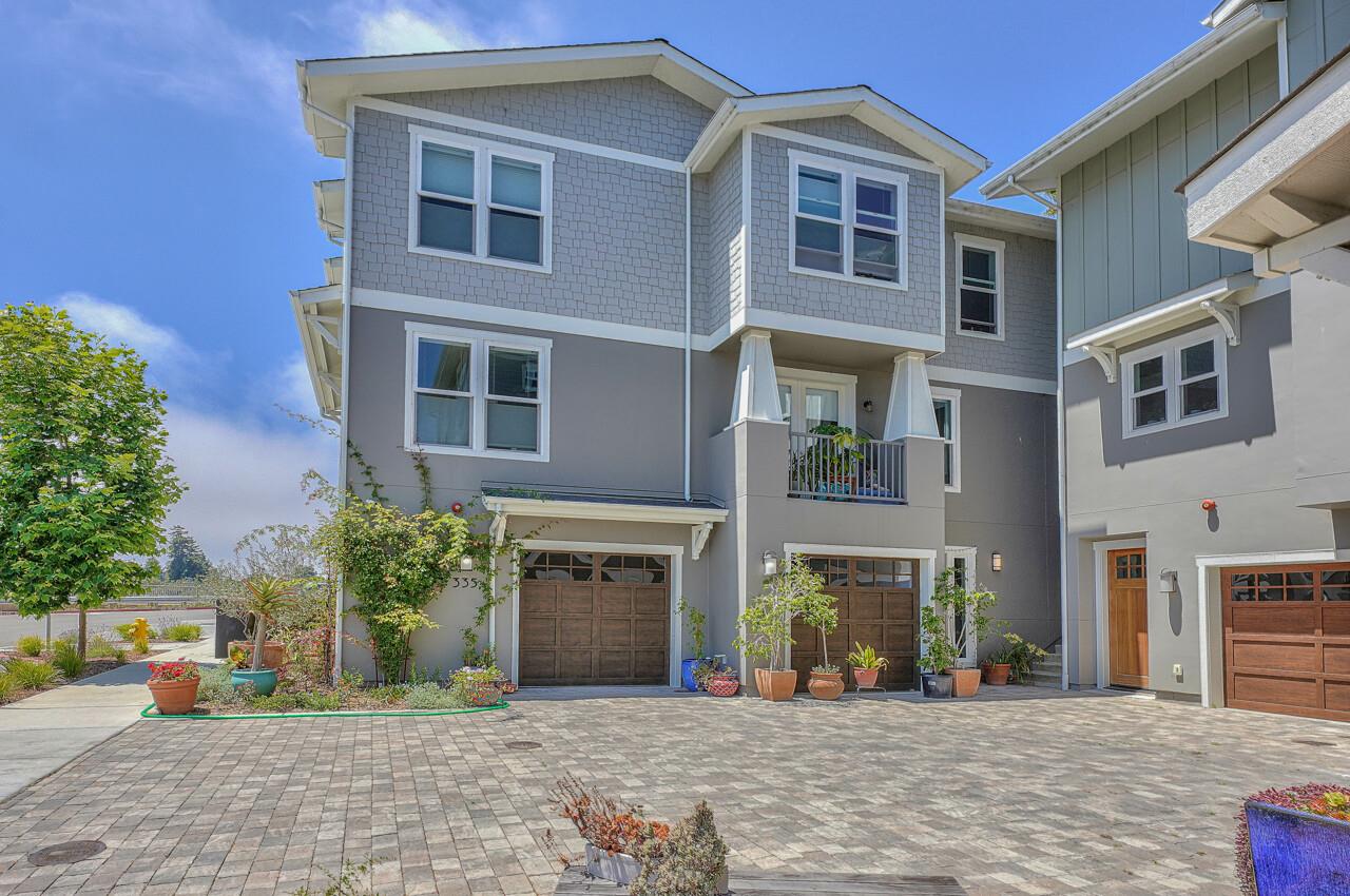 Detail Gallery Image 1 of 1 For Granite Way, Aptos,  CA 95003 - 3 Beds | 2/1 Baths