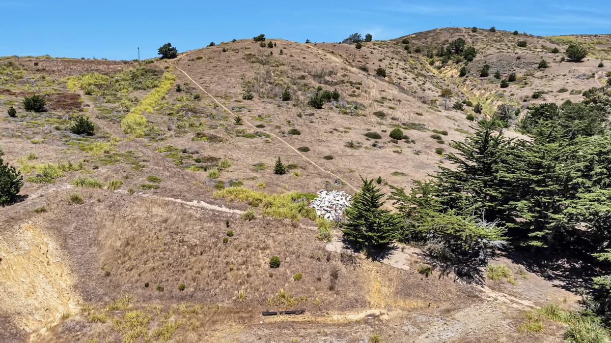 Detail Gallery Image 3 of 8 For 000 Roberts Rd, Pacifica,  CA 94044 - – Beds | – Baths