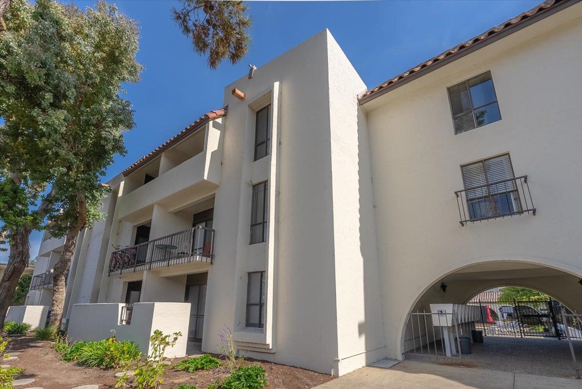 Detail Gallery Image 28 of 31 For 500 Glenwood Cir #2111,  Monterey,  CA 93940 - 2 Beds | 2 Baths