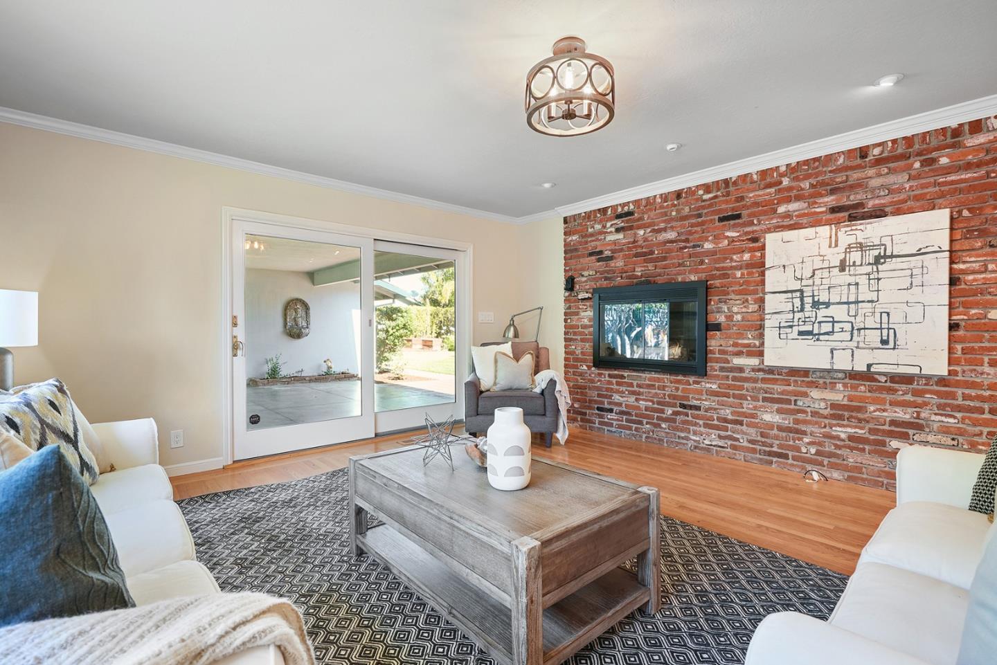 Detail Gallery Image 20 of 48 For 14 Sunkist Ln, Los Altos,  CA 94022 - 3 Beds | 3/1 Baths