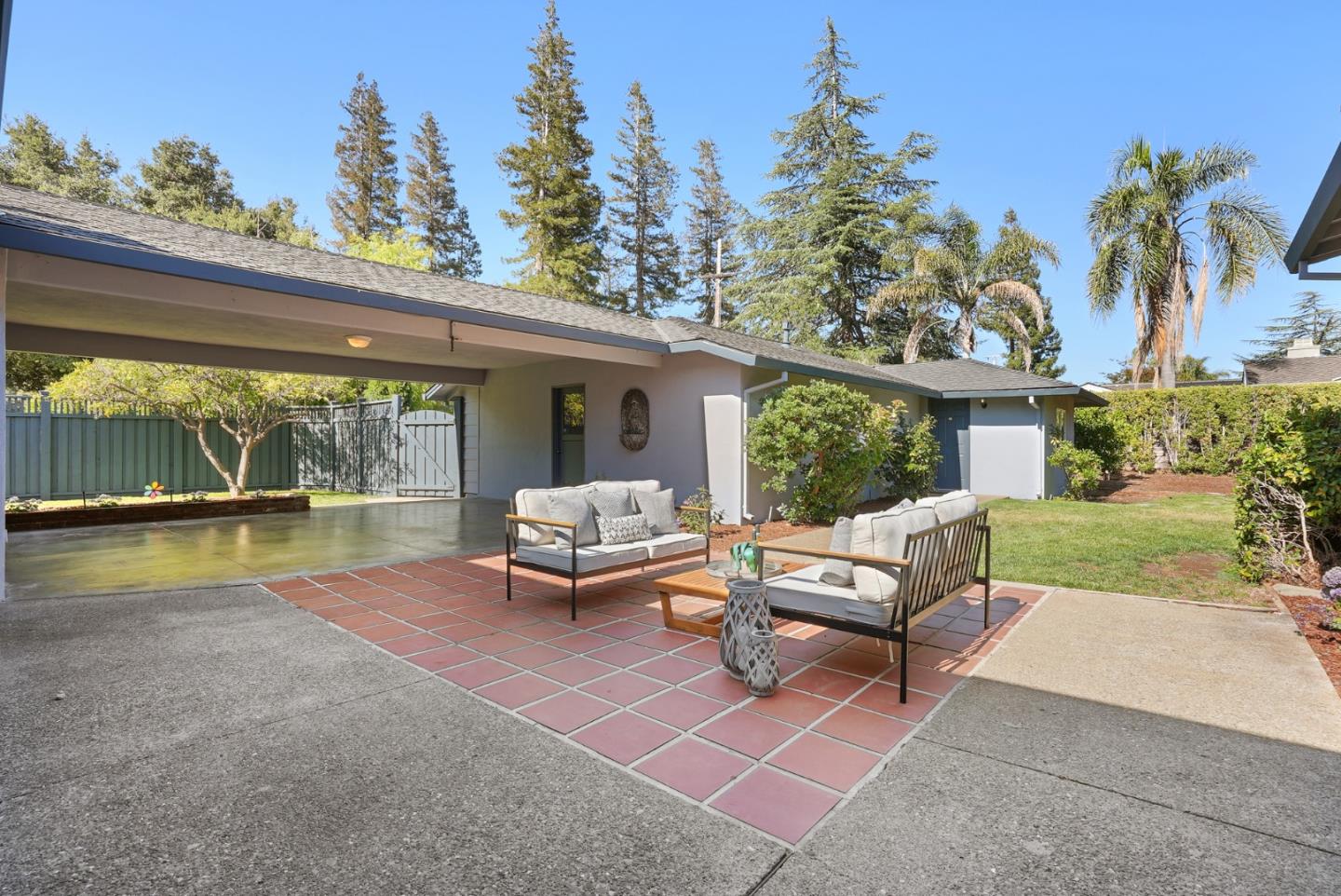 Detail Gallery Image 35 of 48 For 14 Sunkist Ln, Los Altos,  CA 94022 - 3 Beds | 3/1 Baths