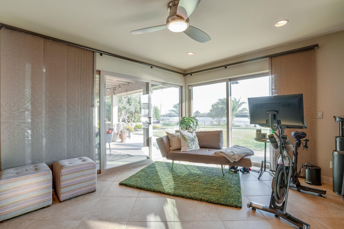 Detail Gallery Image 26 of 61 For 4469 Yacht Harbor Dr, Stockton,  CA 95204 - 4 Beds | 3/1 Baths