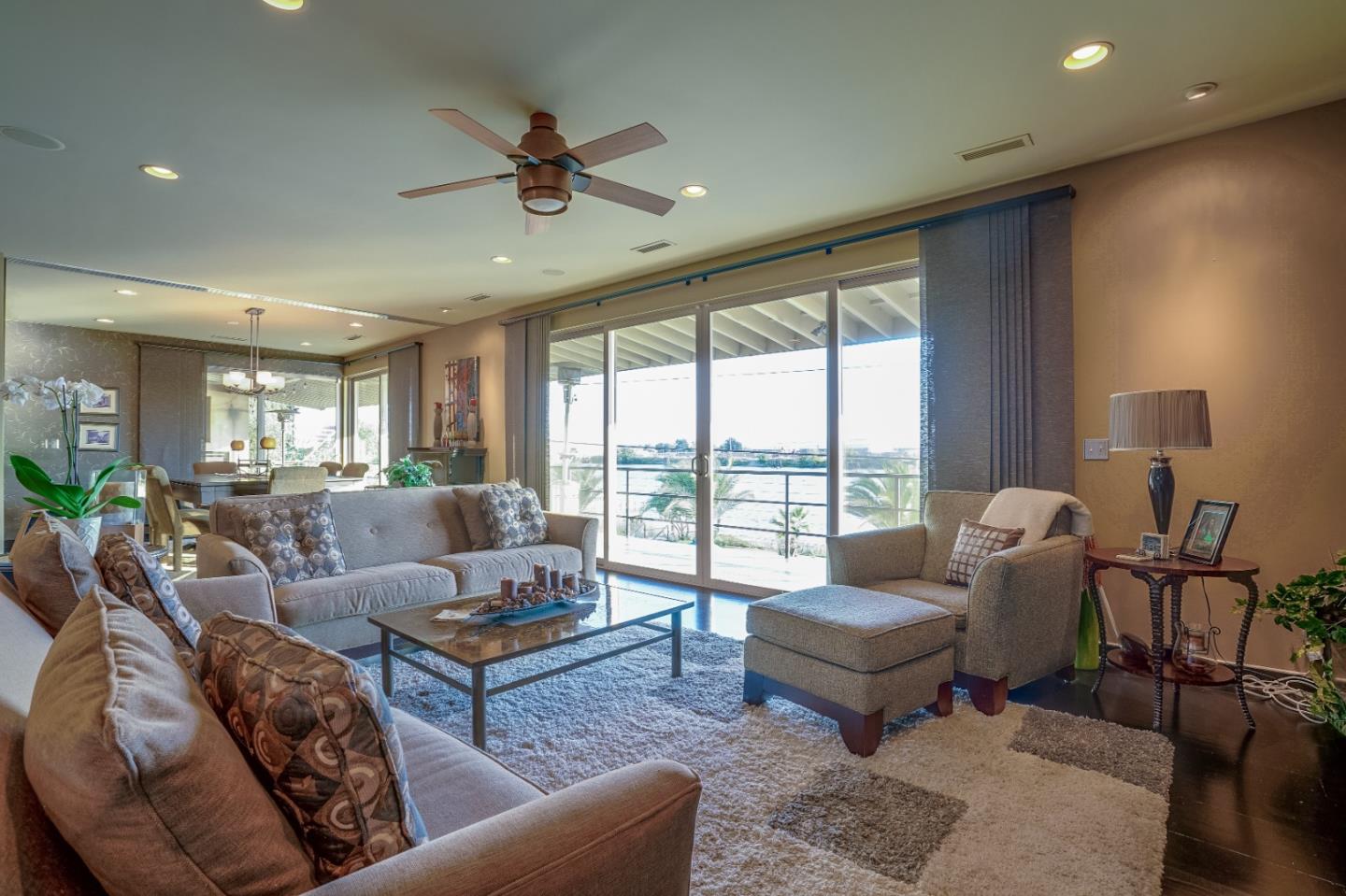 Detail Gallery Image 29 of 61 For 4469 Yacht Harbor Dr, Stockton,  CA 95204 - 4 Beds | 3/1 Baths