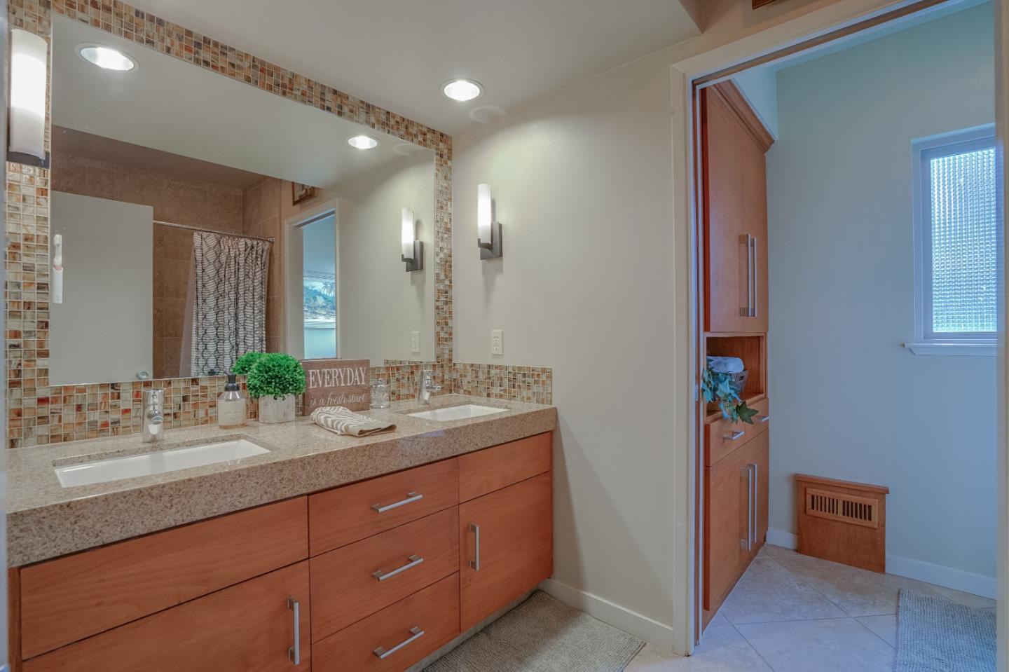 Detail Gallery Image 40 of 61 For 4469 Yacht Harbor Dr, Stockton,  CA 95204 - 4 Beds | 3/1 Baths