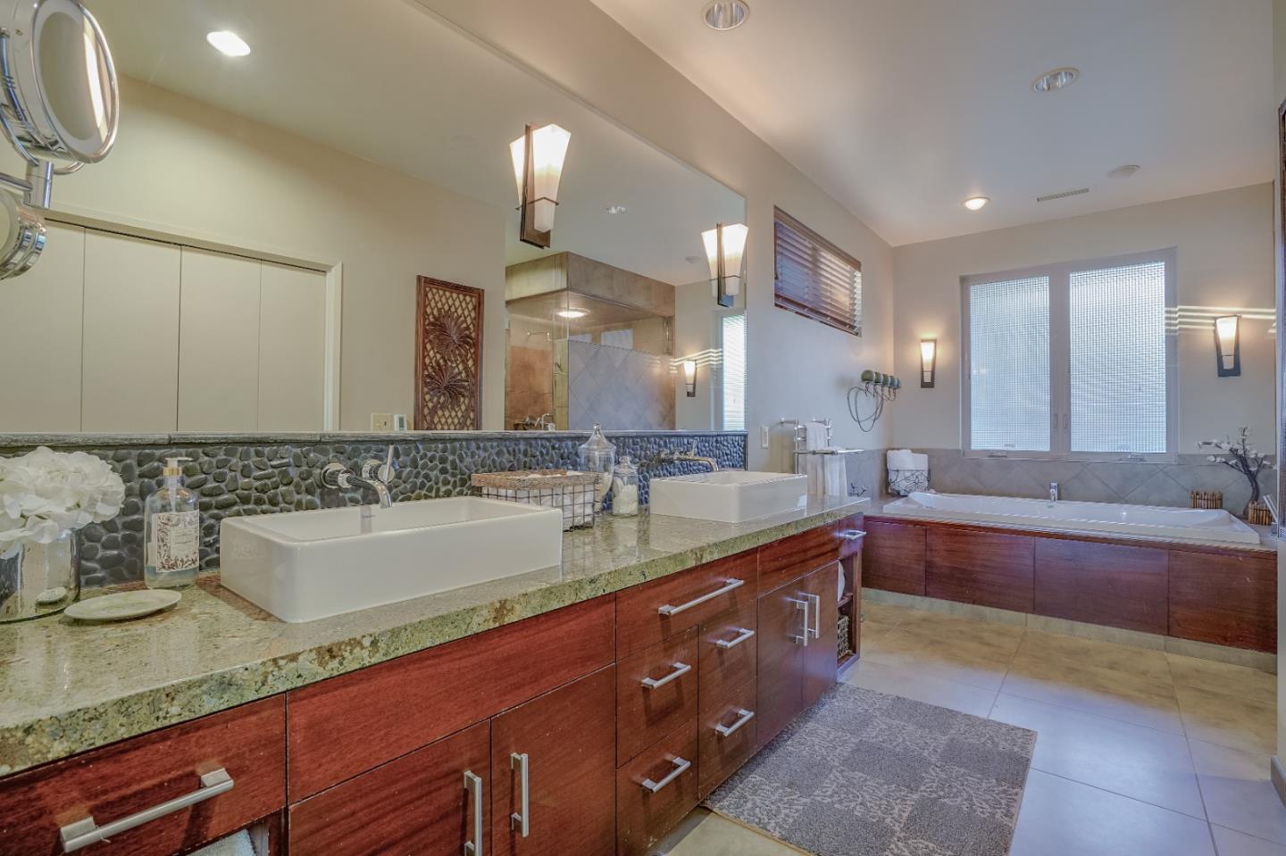 Detail Gallery Image 42 of 61 For 4469 Yacht Harbor Dr, Stockton,  CA 95204 - 4 Beds | 3/1 Baths