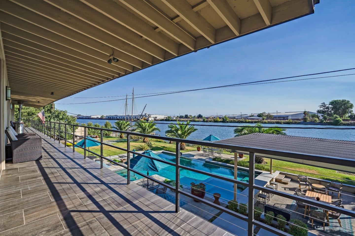 Detail Gallery Image 46 of 61 For 4469 Yacht Harbor Dr, Stockton,  CA 95204 - 4 Beds | 3/1 Baths