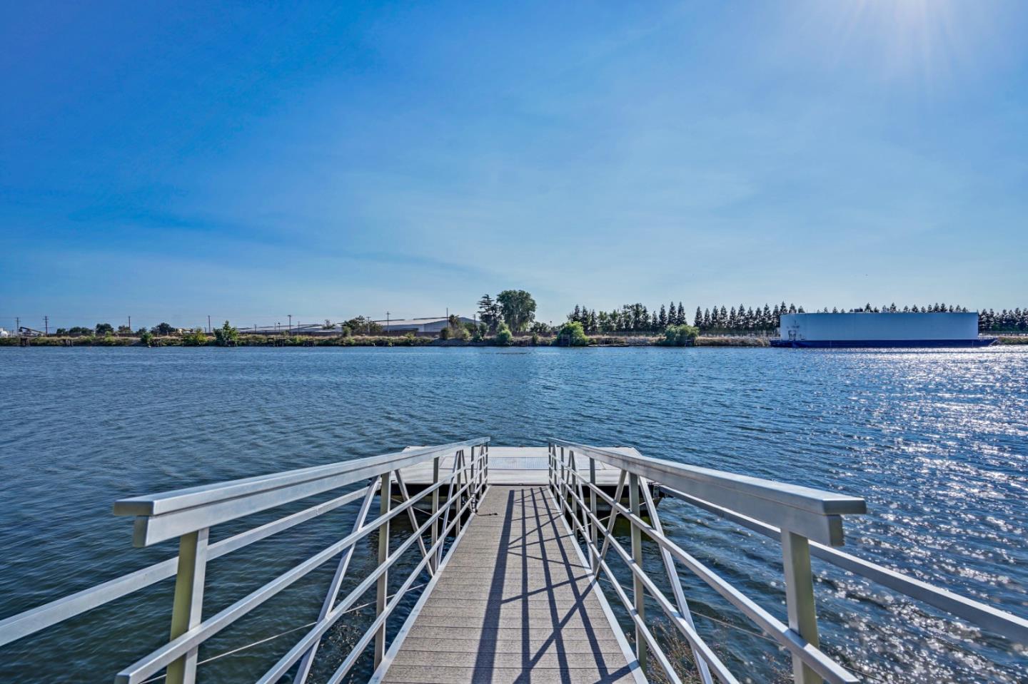 Detail Gallery Image 57 of 61 For 4469 Yacht Harbor Dr, Stockton,  CA 95204 - 4 Beds | 3/1 Baths