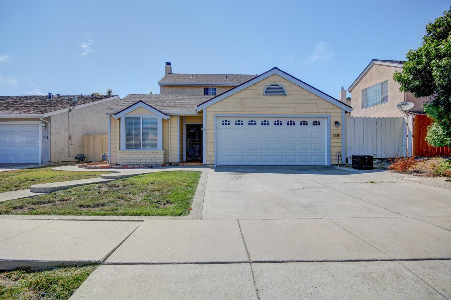 Detail Gallery Image 1 of 1 For 237 Sansome St, Salinas,  CA 93907 - 3 Beds | 2 Baths