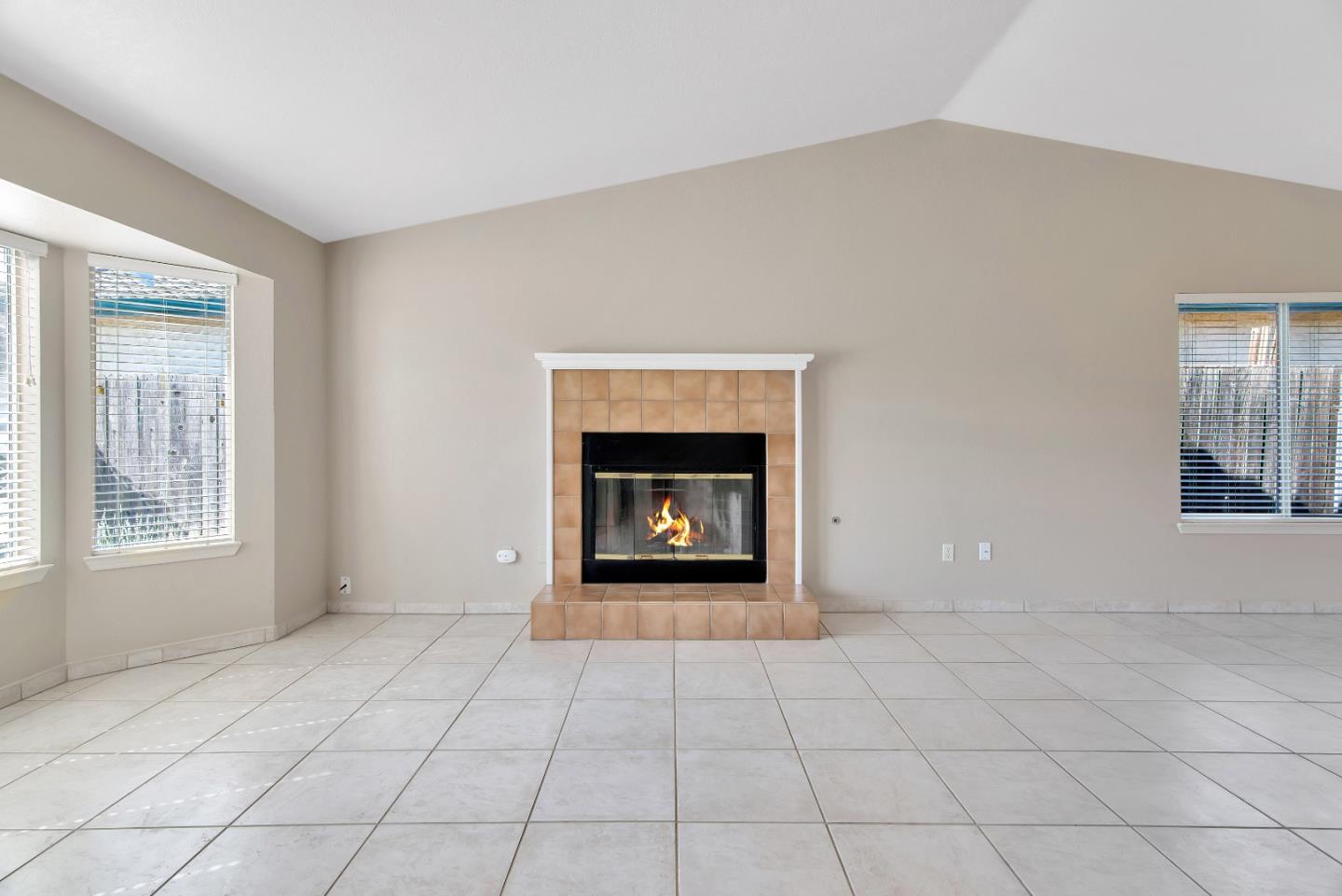 46154 Meadowbrook Dr, Pine Canyon, CA 93930 photo 6