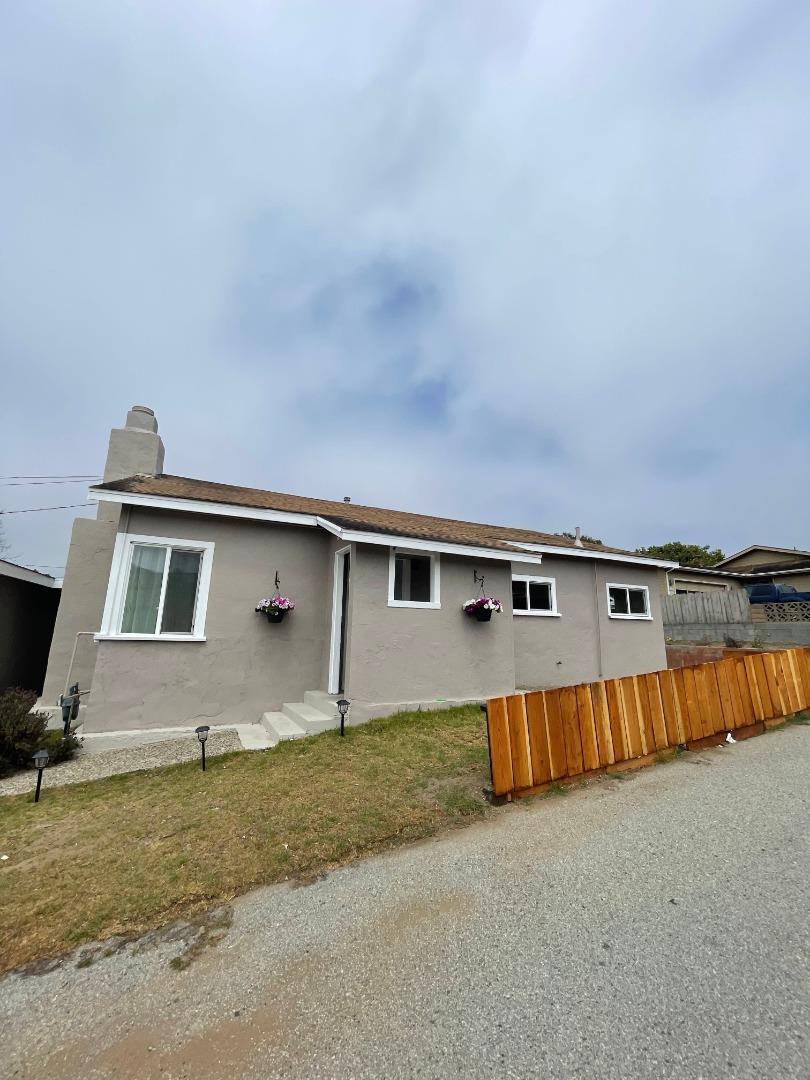 Detail Gallery Image 2 of 21 For 3168 De Forest Rd, Marina,  CA 93933 - 2 Beds | 1 Baths