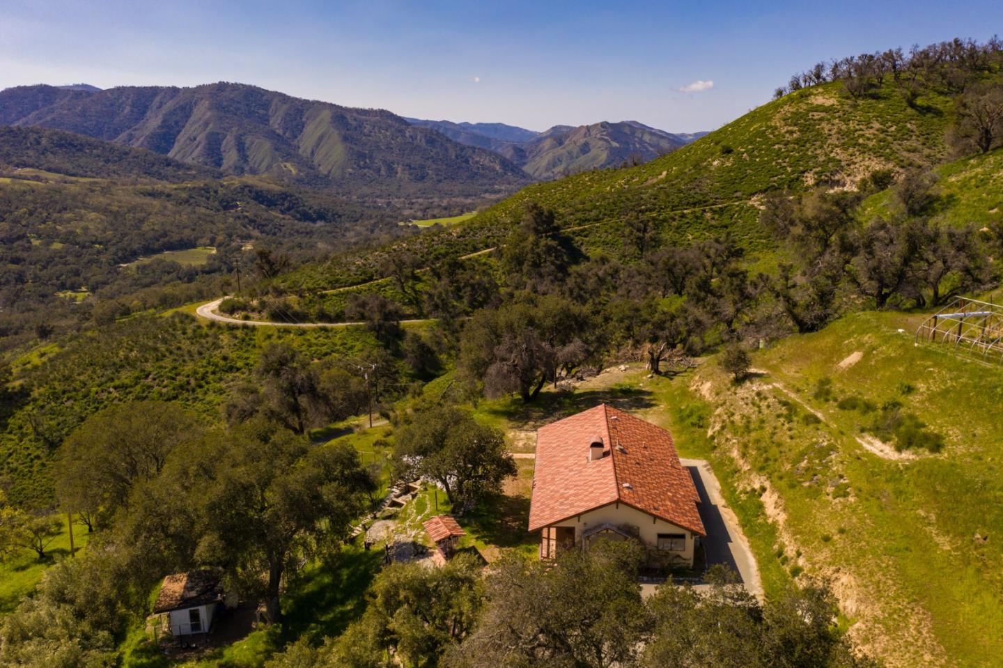 Detail Gallery Image 21 of 29 For 19231 Cachagua Rd, Carmel Valley,  CA 93924 - 3 Beds | 2 Baths