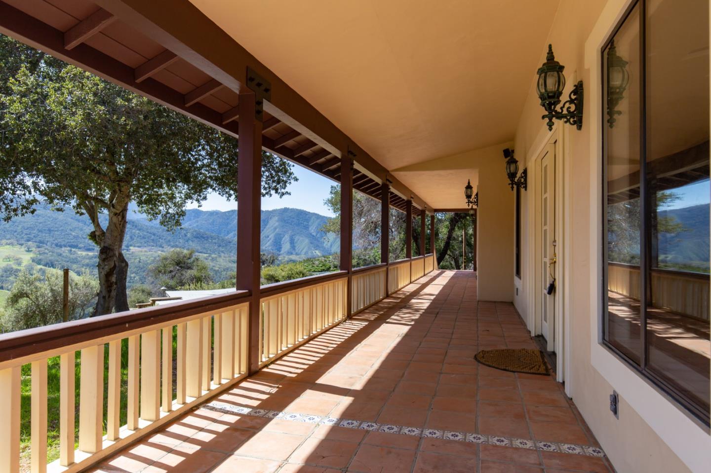Detail Gallery Image 7 of 29 For 19231 Cachagua Rd, Carmel Valley,  CA 93924 - 3 Beds | 2 Baths