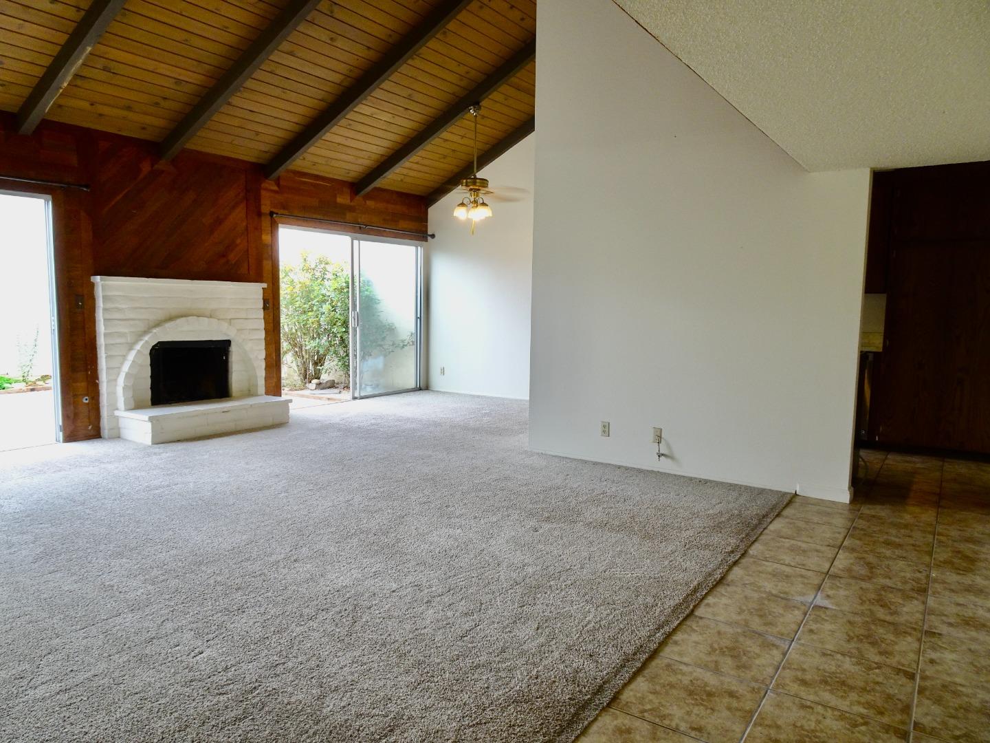 Detail Gallery Image 1 of 1 For 1611 Seville St, Salinas,  CA 93906 - 2 Beds | 1 Baths