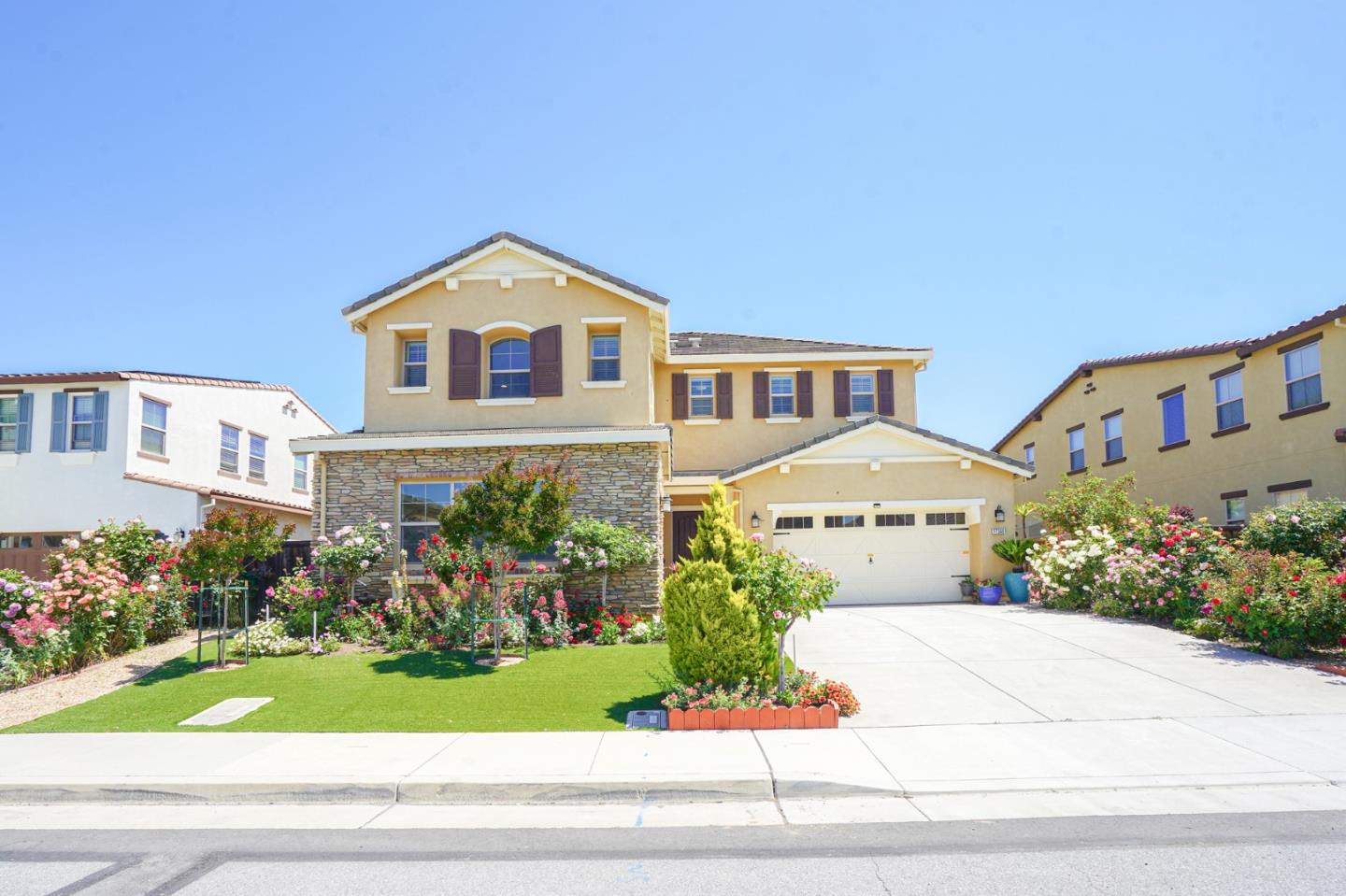 Detail Gallery Image 1 of 1 For 17340 Corsica Way, Morgan Hill,  CA 95037 - 4 Beds | 4/1 Baths